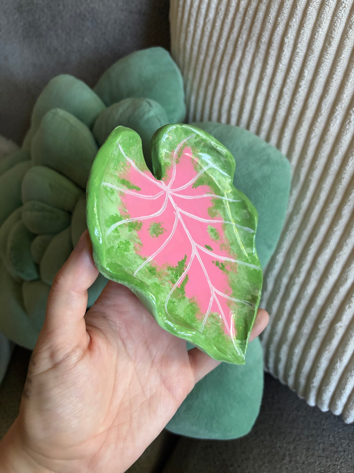 Leaf Jewelry/Trinket Dish (Pink)