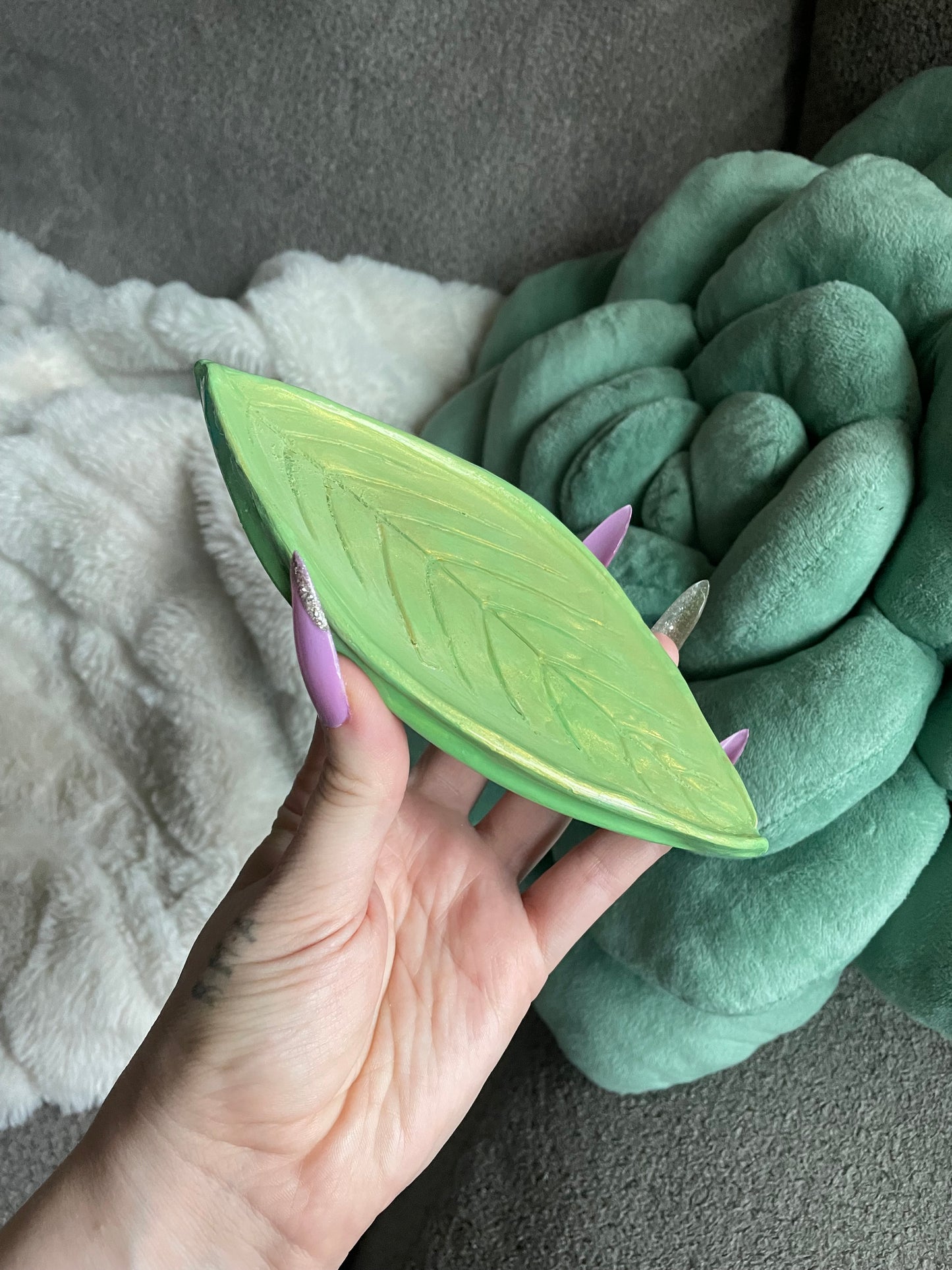 Leaf tray