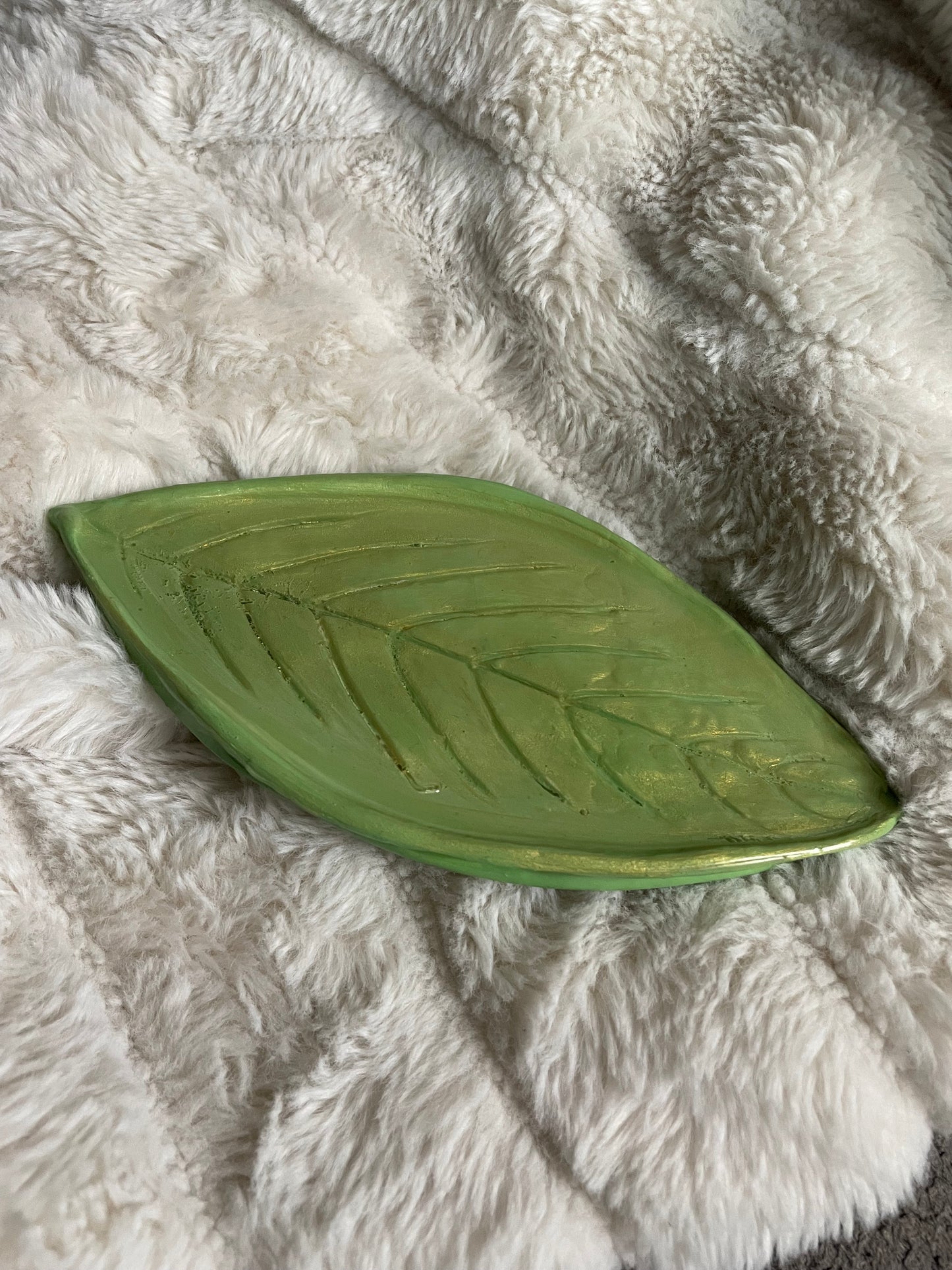 Leaf tray