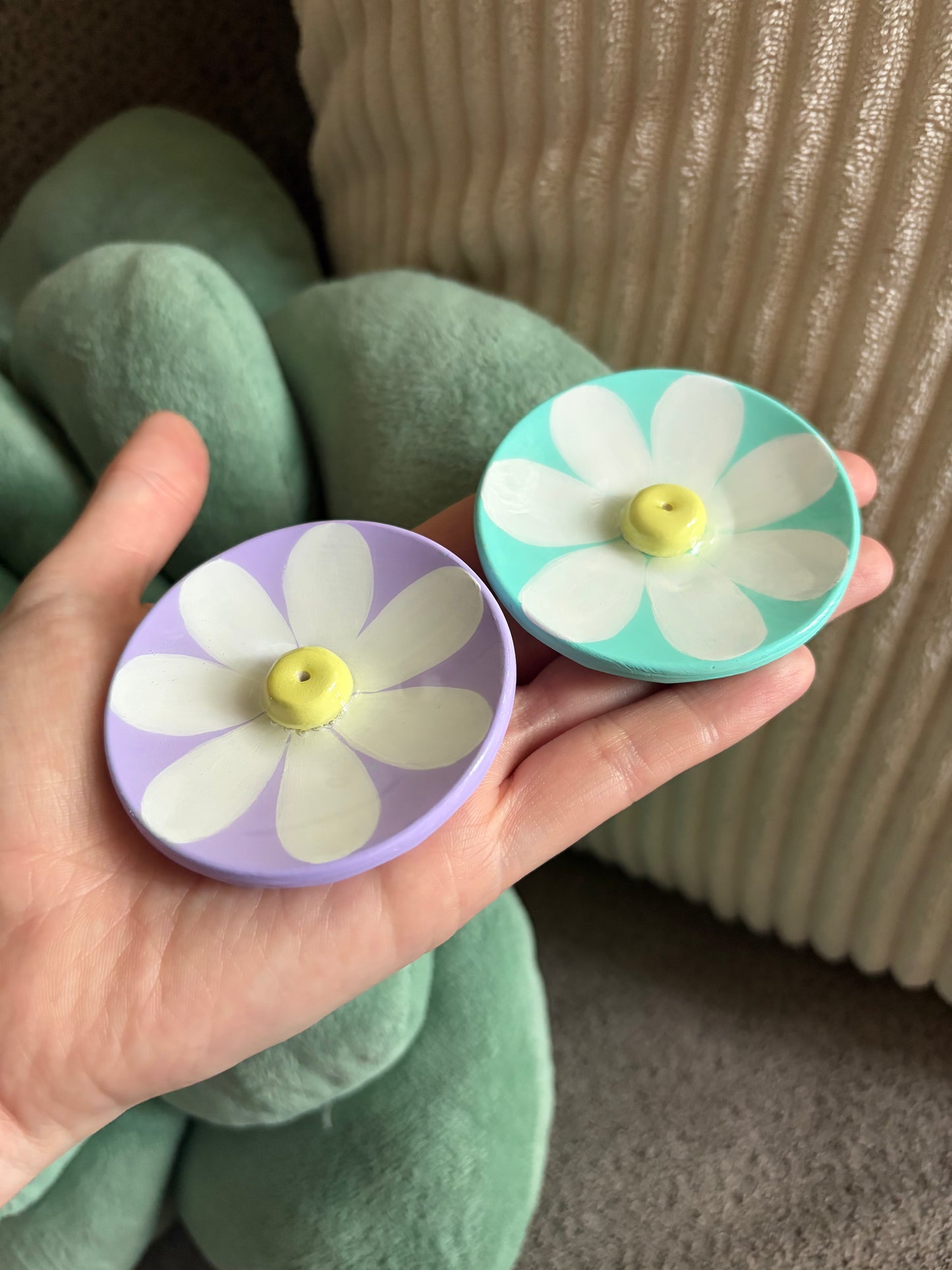 Daisy incense burner